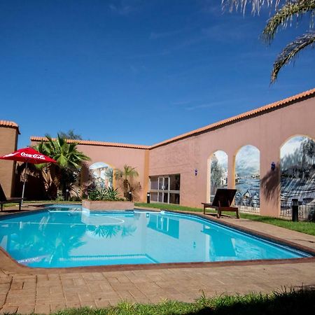 Desert Palace Hotel Upington Exterior foto